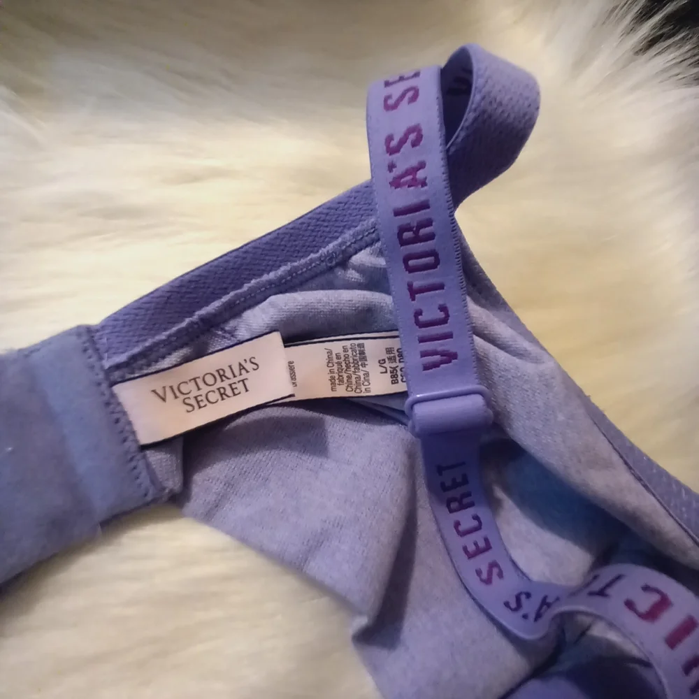 Victoria's Secret Purple Bra - Picture 4 of 4